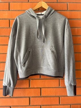 ATHLETA Gray Women's Cropped Sweatshirt Hoodie Top Size Small